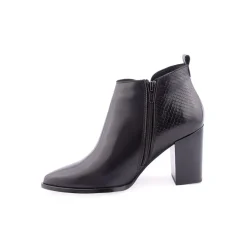 Botins*OII! Botim Preto