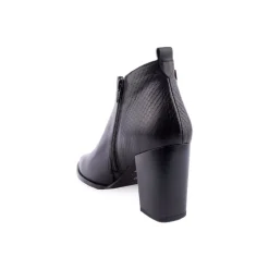 Botins*OII! Botim Preto