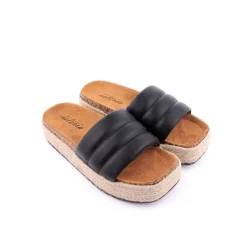 Chinelos / Socas*ISTERIA Chinelo