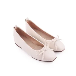 Menina*LAPIERCE Sabrina