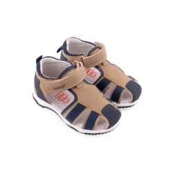 Menino*CRECENDO Sandália