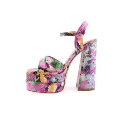 Sandalias Altas*DIFFERENT Sandália