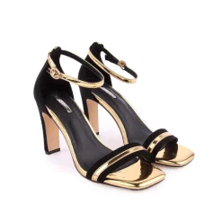 Sandalias Altas*DIFFERENT Sandália